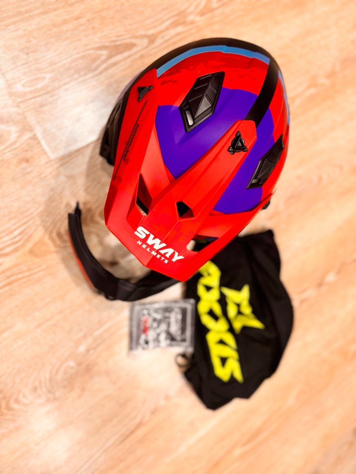 Renkli Biker Motosiklet Kaskı Velcro - Görsel 5