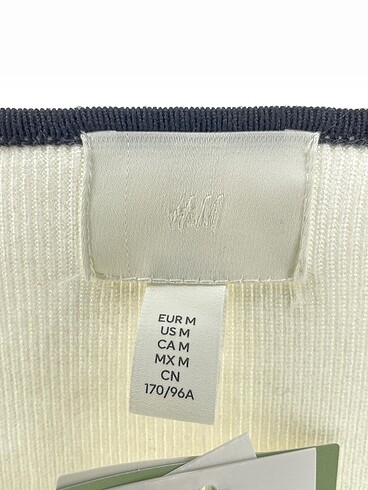 m Beden çeşitli Renk H&M Bluz %70 İndirimli.