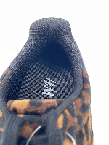 H&M Spor Ayakkabı %70 İndirimli. - Görsel 4