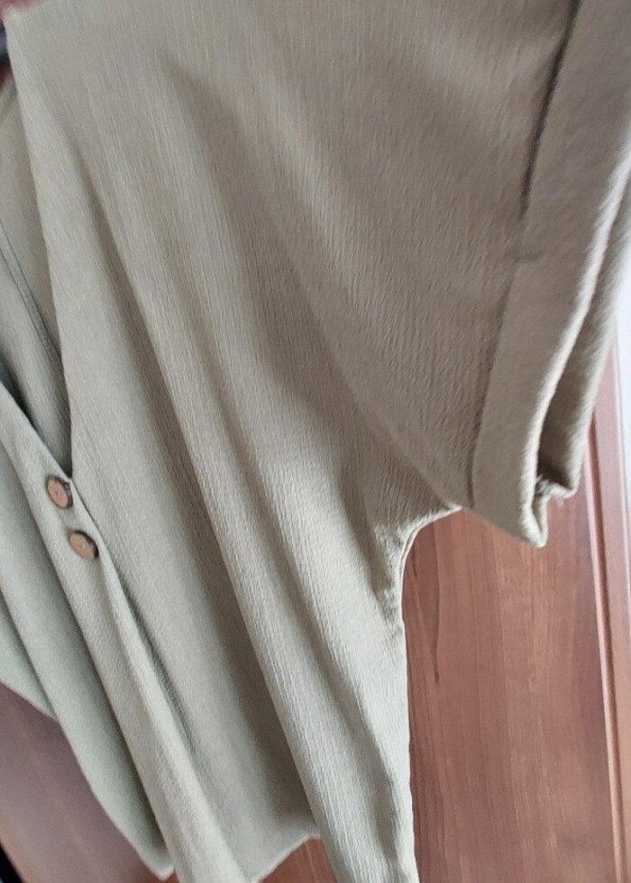 Güzel bluz m yazıyor ama l gibi - Görsel 2