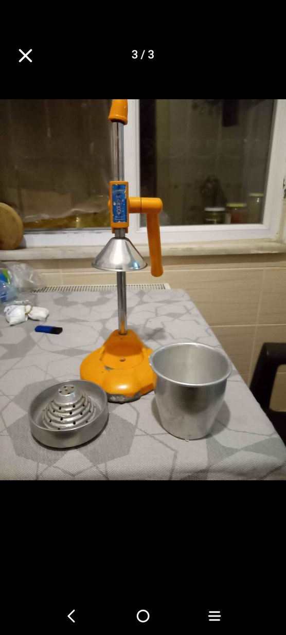 Turuncu ve Gri Manuel Meyve Sıkacağı - Görsel 2