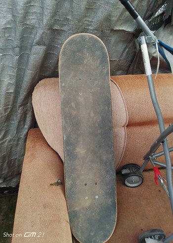 Kahverengi Kaykay ve Gri Çocuk Scooter'ı - Görsel 3