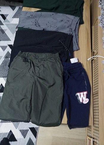 Gri Kemerli Erkek Çocuk Şortu 7 tane var - Görsel 2