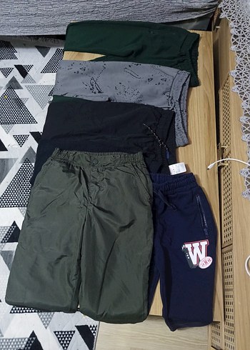 Gri Kemerli Erkek Çocuk Şortu 7 tane var - Görsel 3