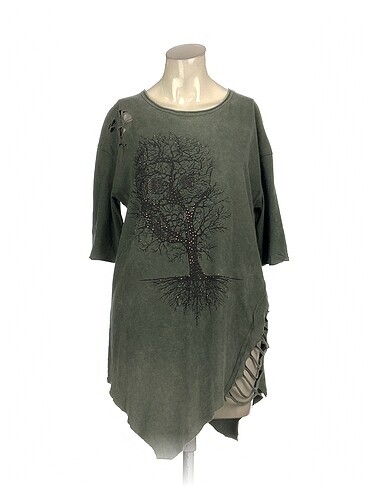 PreLoved T-shirt %70 İndirimli.