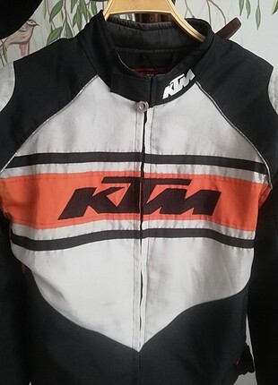 KTM MOTORCU MONTU.TEK SEZON KULLANILDI. 