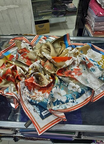  Beden SIFIR İPEK EŞARP 