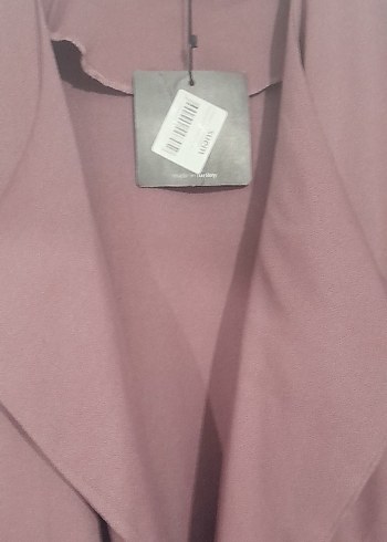 Uzun Dökümlü Kadın Bej Ofis Kabanı - Görsel 2