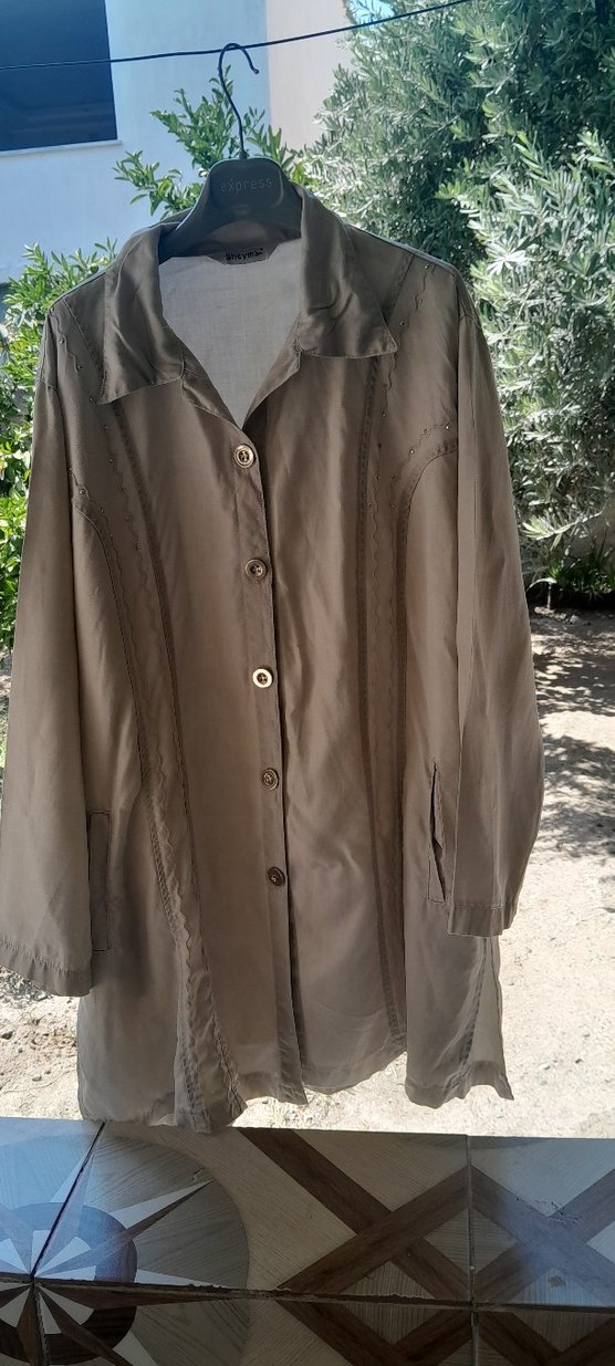 Bej Keten Düğmeli Uzun Kollu Gömlek - Görsel 2