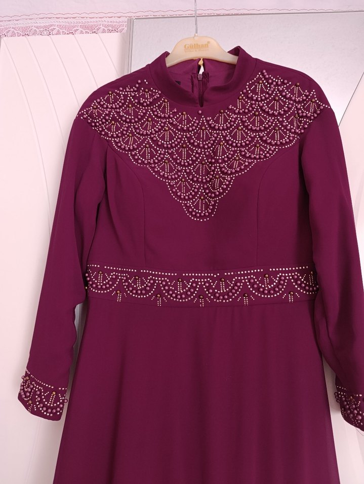 Bordo İşlemeli Uzun Kollu Abiye Elbise - Görsel 2