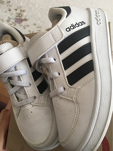 28 Beden beyaz Renk Adidas 28,5 numara
