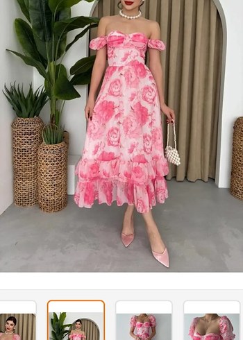 Pembe Çiçekli Elbise
