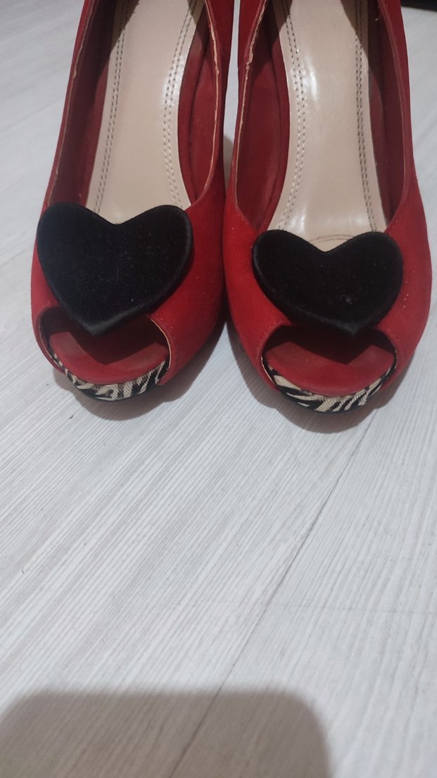 Kırmızı Zebra Kalpli Topuklu Kadın Stiletto - Görsel 4