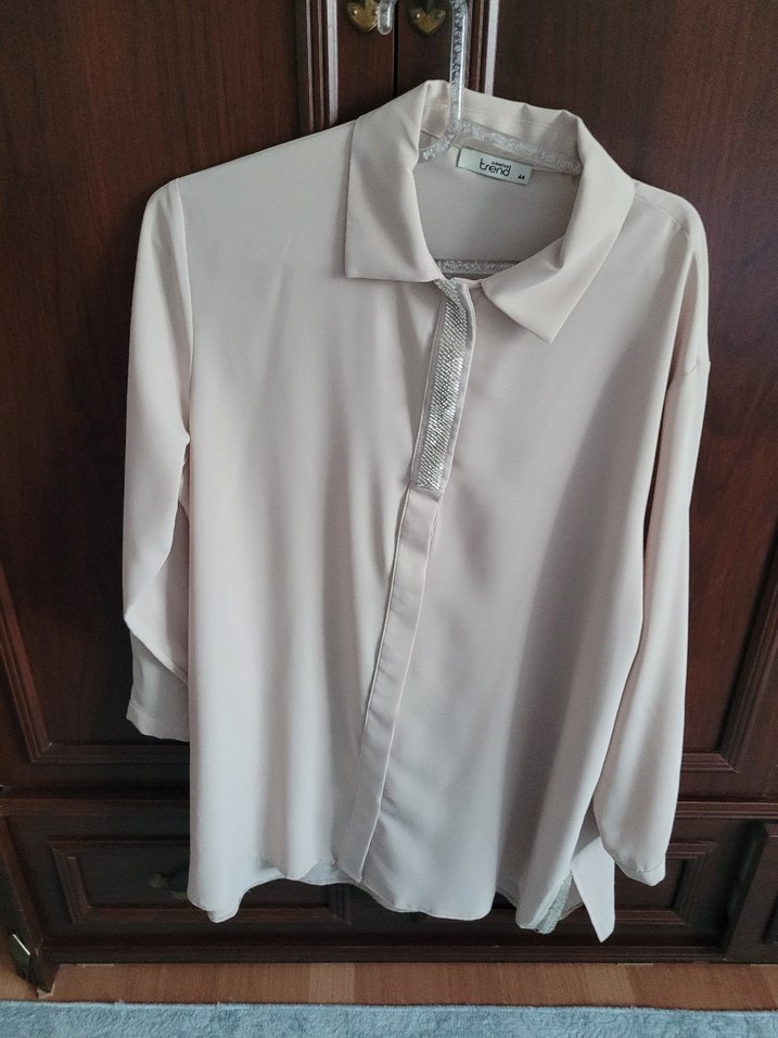 Düğmeli, Yakalı Beyaz Kadın Gömlek - Görsel 2