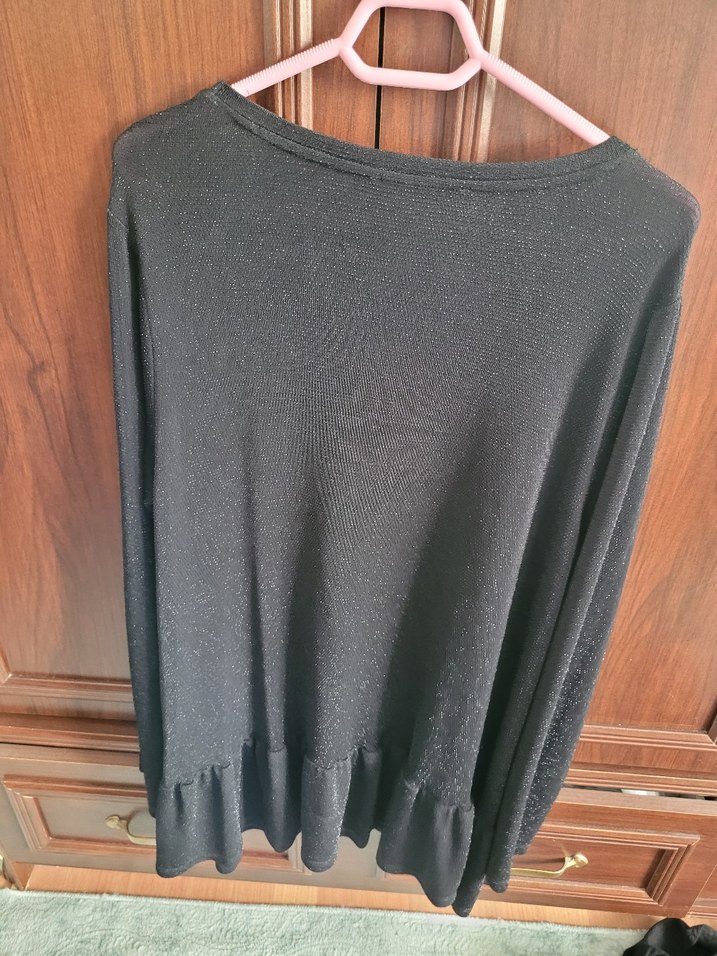 LC Waikiki Siyah Uzun Kollu Kadın Tişört - Görsel 3