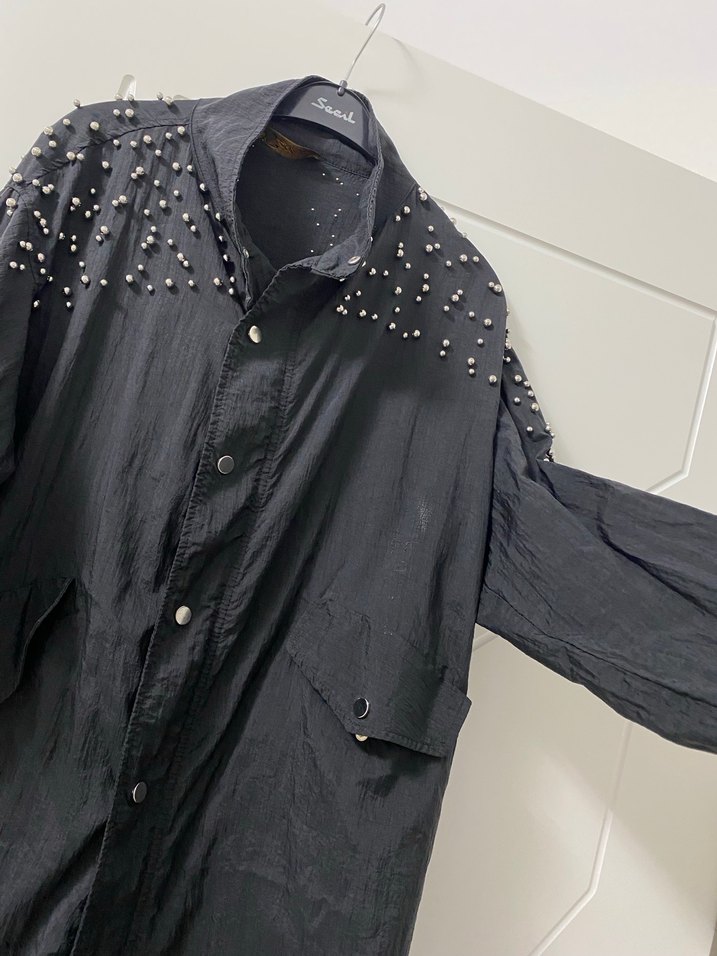 Düğmeli Siyah Uzun Ceket - Görsel 5