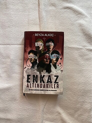 ENKAZ ALTINDAKİLER - Beyza Alkoç