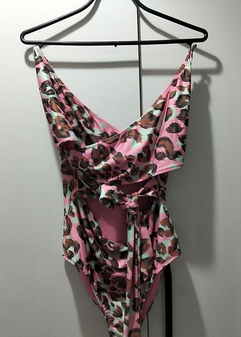 Pembe Bağlamalı Mayokini leopar