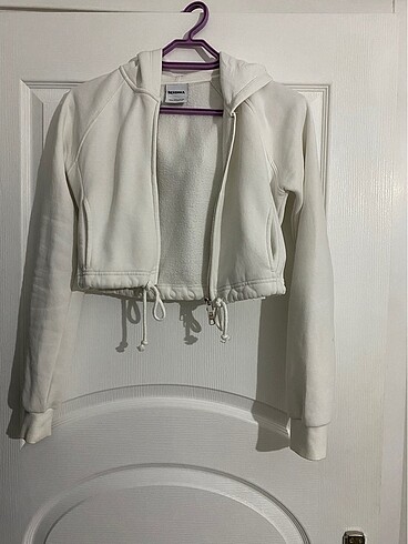 BERSHKA HIRKA