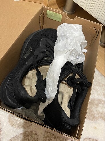36 Beden Skechers kadın ayakkabı