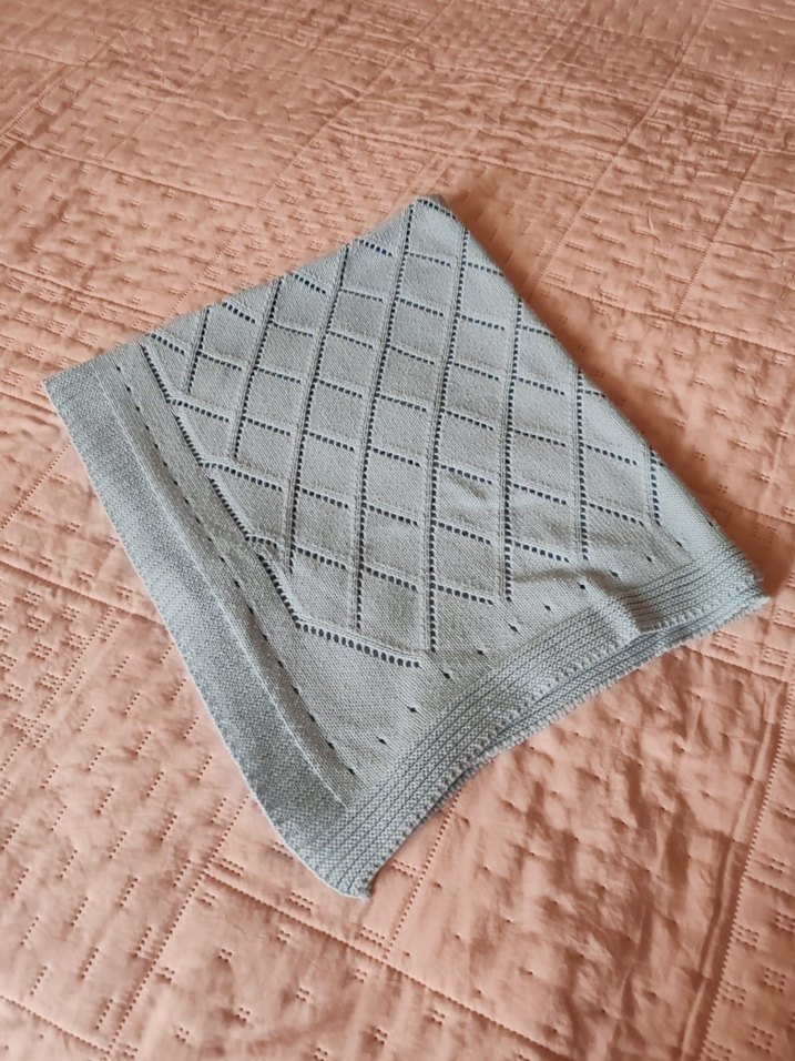 Pastel Gri Örgü Çocuk Battaniyesi - Görsel 4