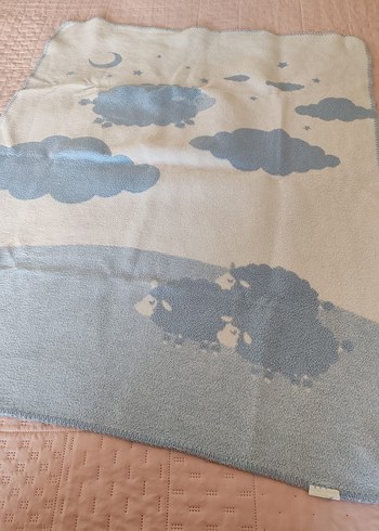 Mavi Pamuklu Çocuk Battaniyesi Bulut Desenli - Görsel 3