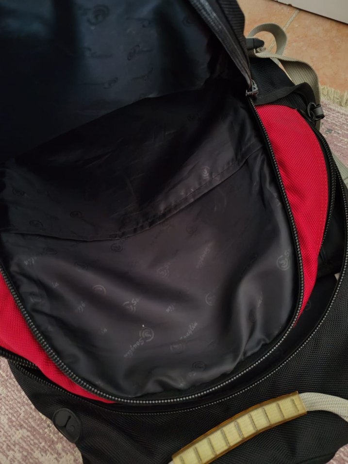 Kırmızı Sırt Bilgisayar Çantası - Görsel 4
