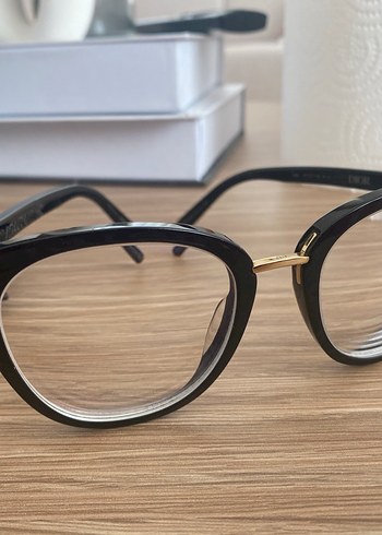 Dior Siyah Parlak Şeffaf Kadın Gözlüğü - Görsel 3
