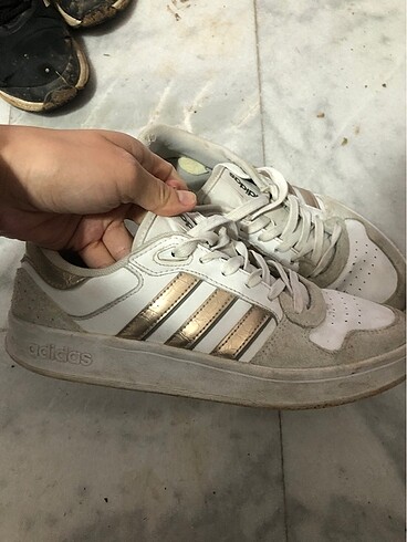 Adidas ayakkabı