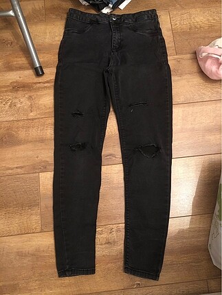 Yırtık skinny jean