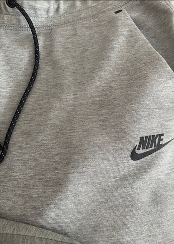 Nike Gri Tech Kadın Eşofman Altı - Görsel 7