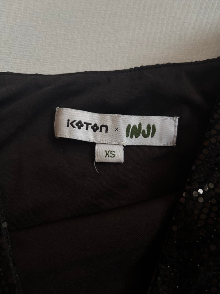 Siyah pullu payetli üst - Görsel 2