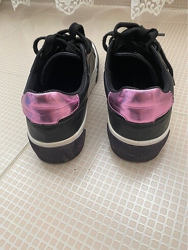 39 Beden Bershka sneaker