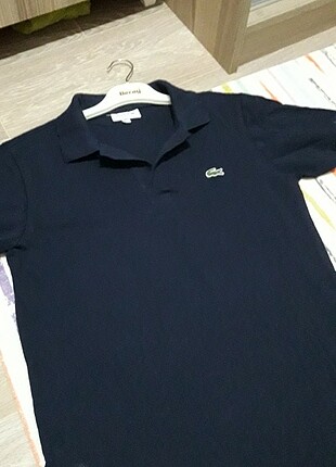Lacivert polo yaka lacoste tişört 