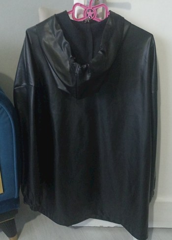 Siyah Deri Kadın Ceket Kapüşonlu - Görsel 2