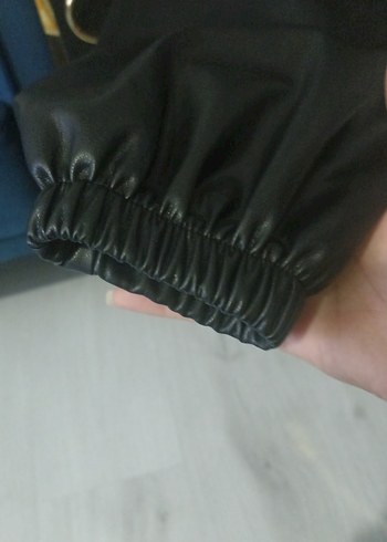 Siyah Deri Kadın Ceket Kapüşonlu - Görsel 3