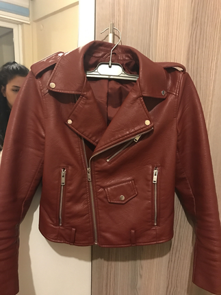 34 Beden Bordo deri ceket