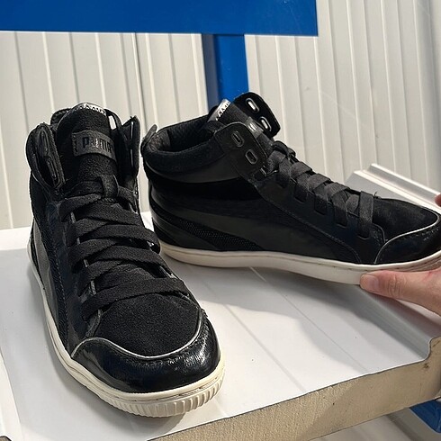 36 Beden siyah Renk Orjinal sıfır Puma Sneaker
