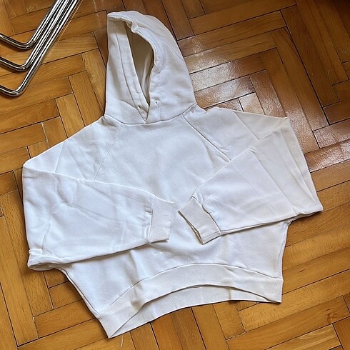 Beyaz Crop Sweatshirt