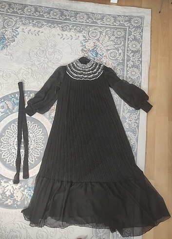 42 Beden siyah Renk Abiye elbise 