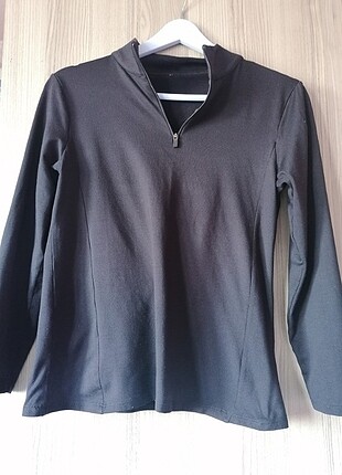 xs Beden siyah Renk Spor sweat yaka fermuarlı, rahat siyah renk kumaşı çok iyi