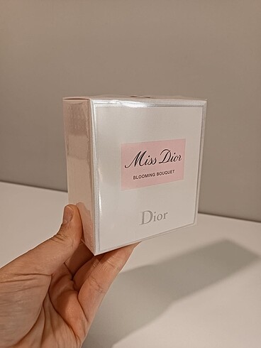MİSS DİOR BLOOMING BOUQUET