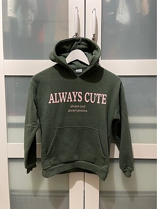 Zara 10 yaş sweatshirt yeni gibi