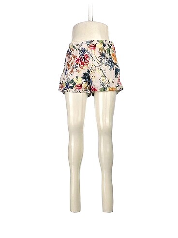 Pull and Bear Mini Şort %70 İndirimli.