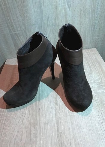 Kahverengi Süet Tokalı Stiletto Topuklu Botlar - Görsel 5