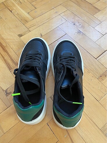 37 Beden Sneaker Ayakkabı