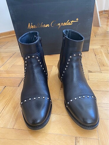 Kadın Deri Bot - Görsel 3