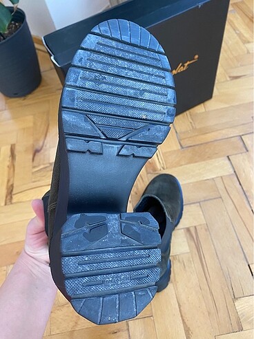 Topuklu Bot - Görsel 7