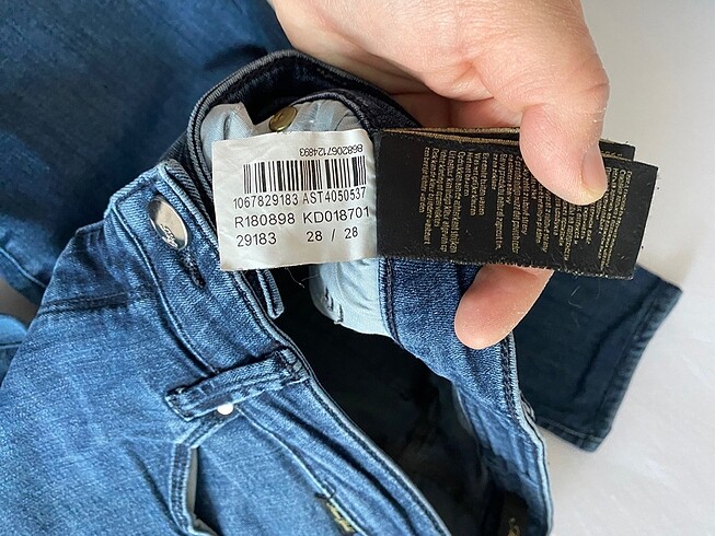 28 Beden lacivert Renk Jean Pantolon