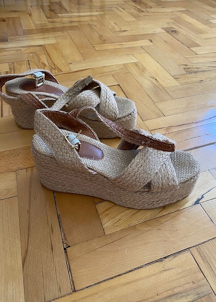 Dolgu Topuk Hasır Ayakkabı - Görsel 4